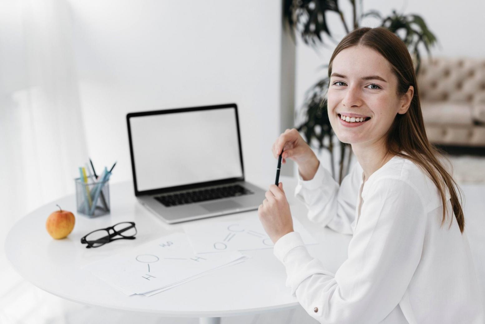 Espacio de trabajo preparado para sesiones de formación financiera